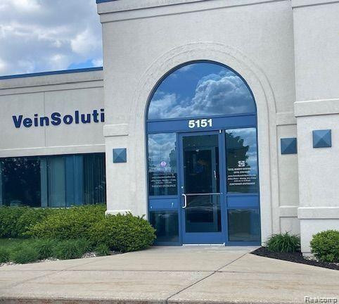 5151 GATEWAY Center, Flint, MI 48507 — Photo 7