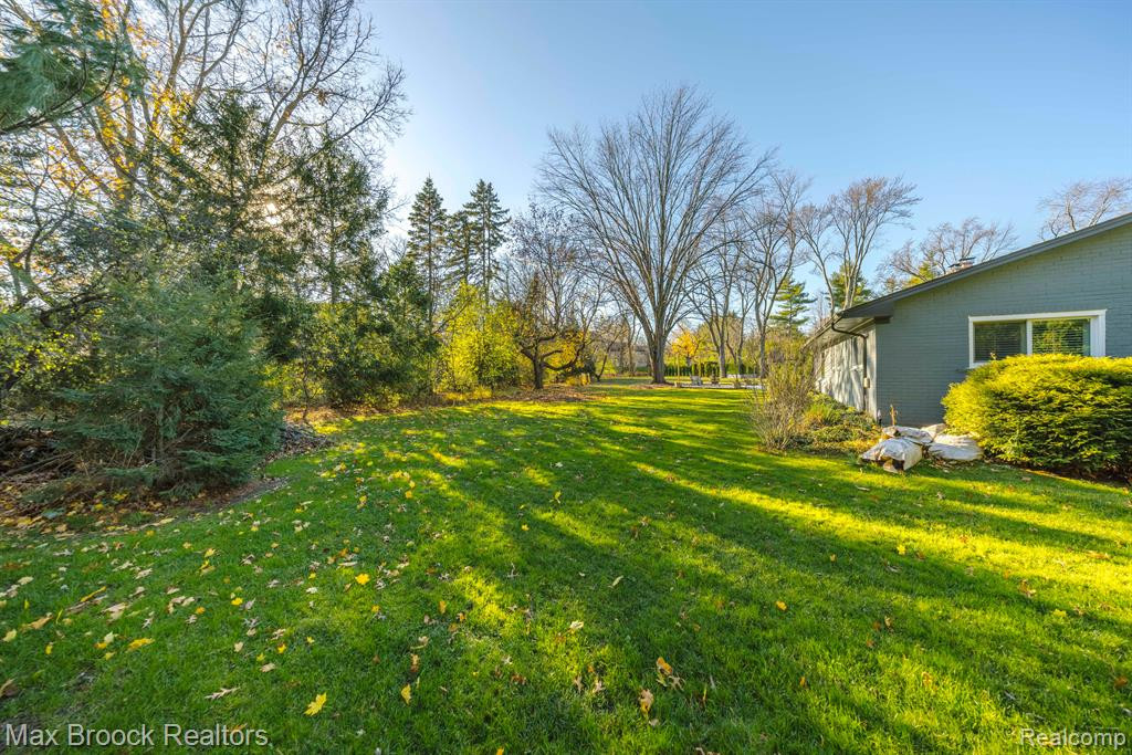 5516 WESTWOOD Lane, Bloomfield Hills, MI — Photo 32