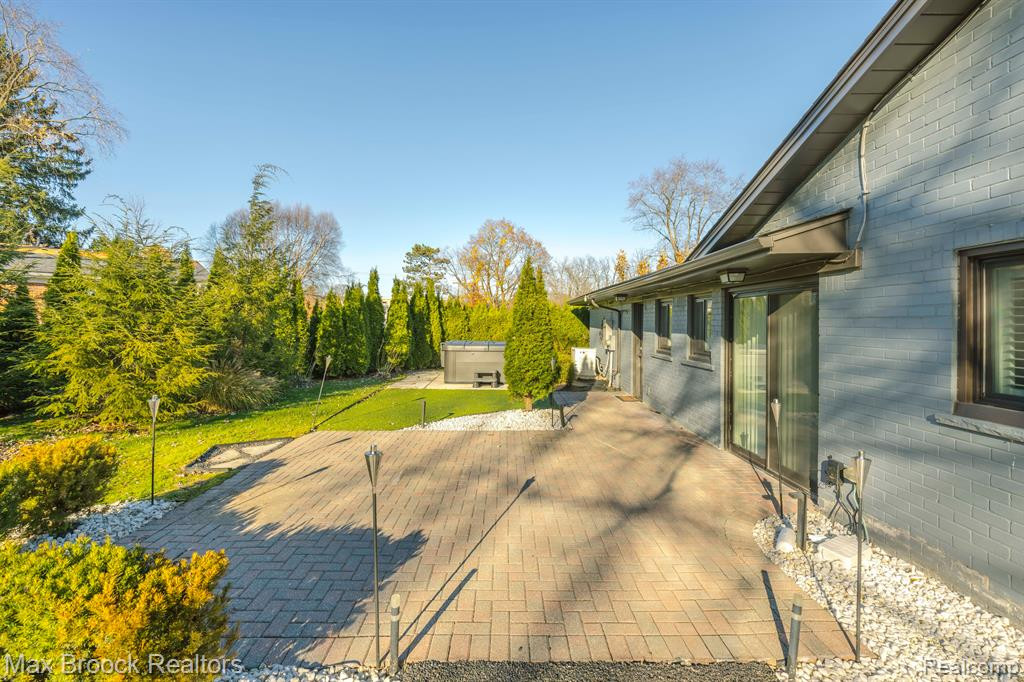 5516 WESTWOOD Lane, Bloomfield Hills, MI — Photo 35