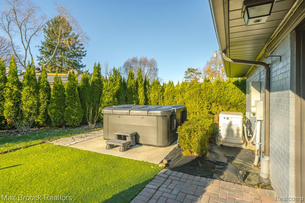 5516 WESTWOOD Lane, Bloomfield Hills, MI — Photo 36