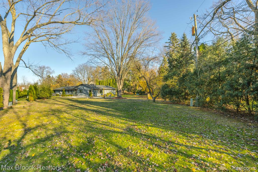 5516 WESTWOOD Lane, Bloomfield Hills, MI — Photo 38