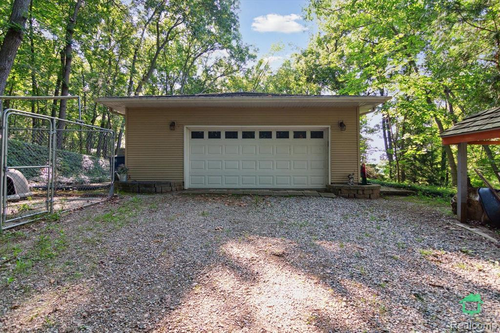 19840 Waterloo Road, Chelsea, MI 48118 — Photo 45