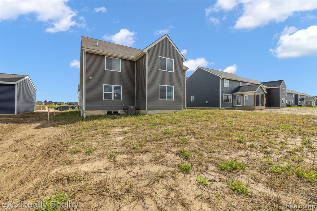 52585 WELLINGTON VALLEY Drive, Macomb, MI 48042 — Photo 5