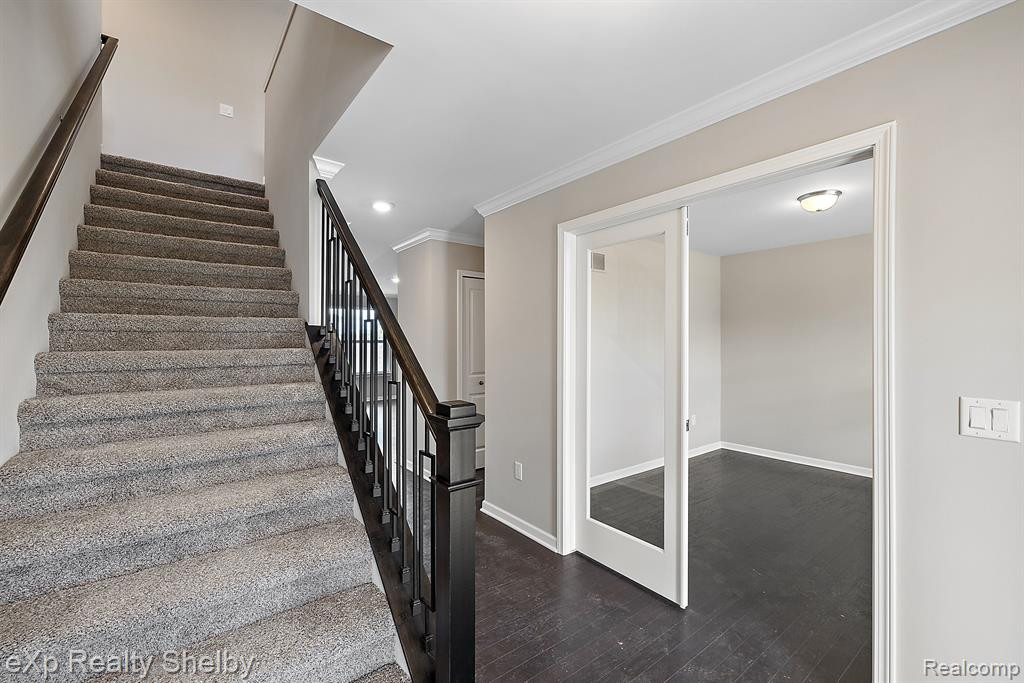 52585 WELLINGTON VALLEY Drive, Macomb, MI 48042 — Photo 8
