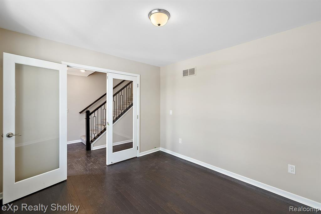 52585 WELLINGTON VALLEY Drive, Macomb, MI 48042 — Photo 10
