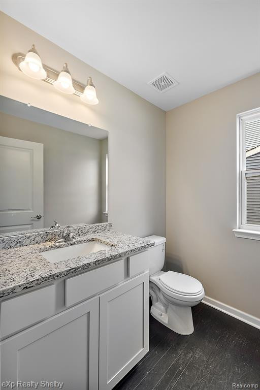 52585 WELLINGTON VALLEY Drive, Macomb, MI 48042 — Photo 11