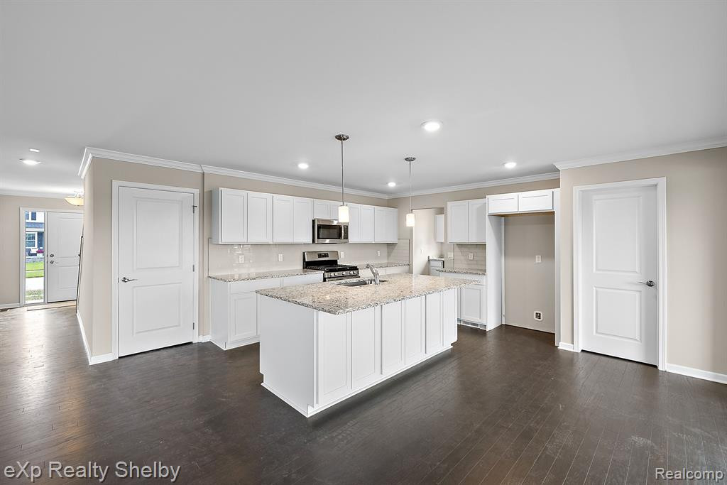 52585 WELLINGTON VALLEY Drive, Macomb, MI 48042 — Photo 15