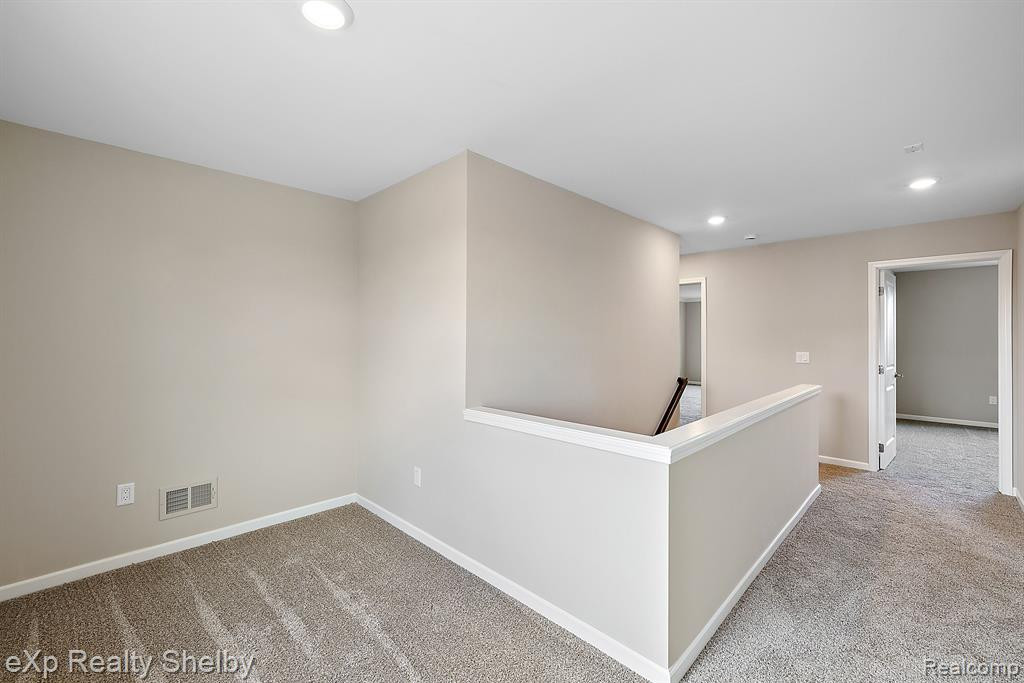52585 WELLINGTON VALLEY Drive, Macomb, MI 48042 — Photo 24