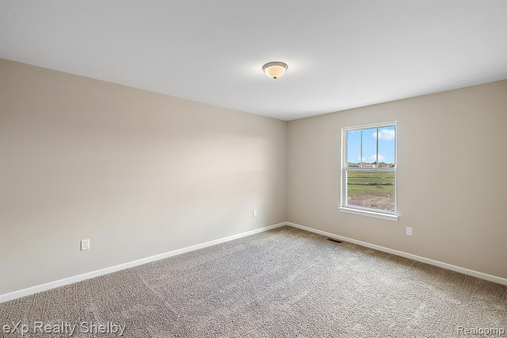 52585 WELLINGTON VALLEY Drive, Macomb, MI 48042 — Photo 33