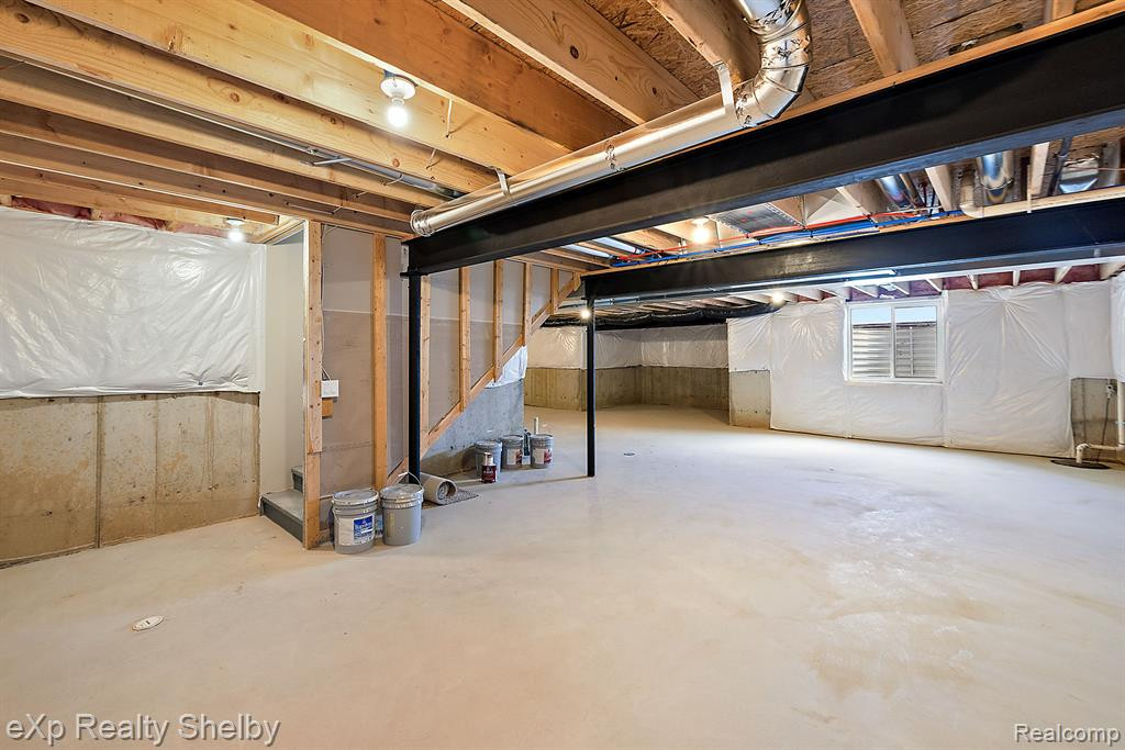 52585 WELLINGTON VALLEY Drive, Macomb, MI 48042 — Photo 41