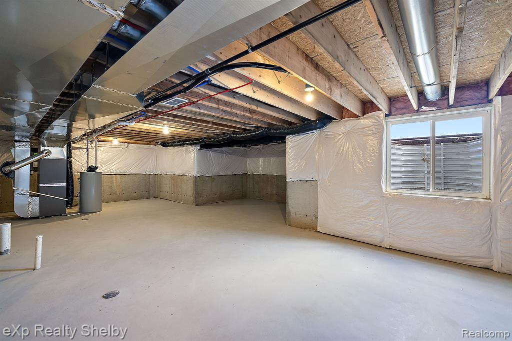 52585 WELLINGTON VALLEY Drive, Macomb, MI 48042 — Photo 42