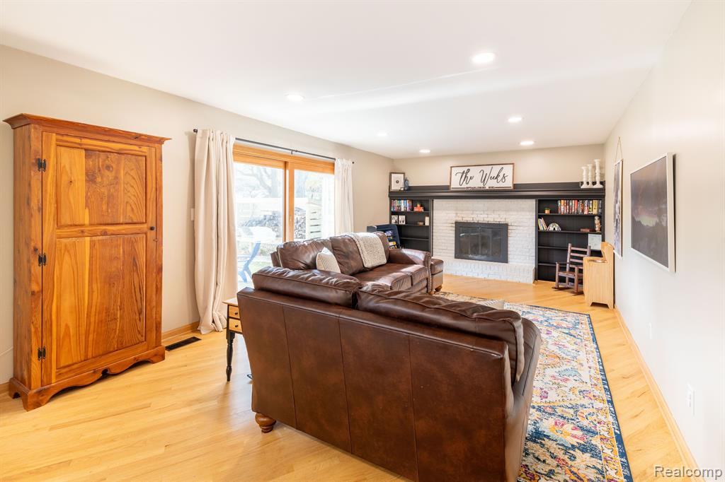8297 Hampton Road, Grosse Ile, MI 48138 — Photo 10
