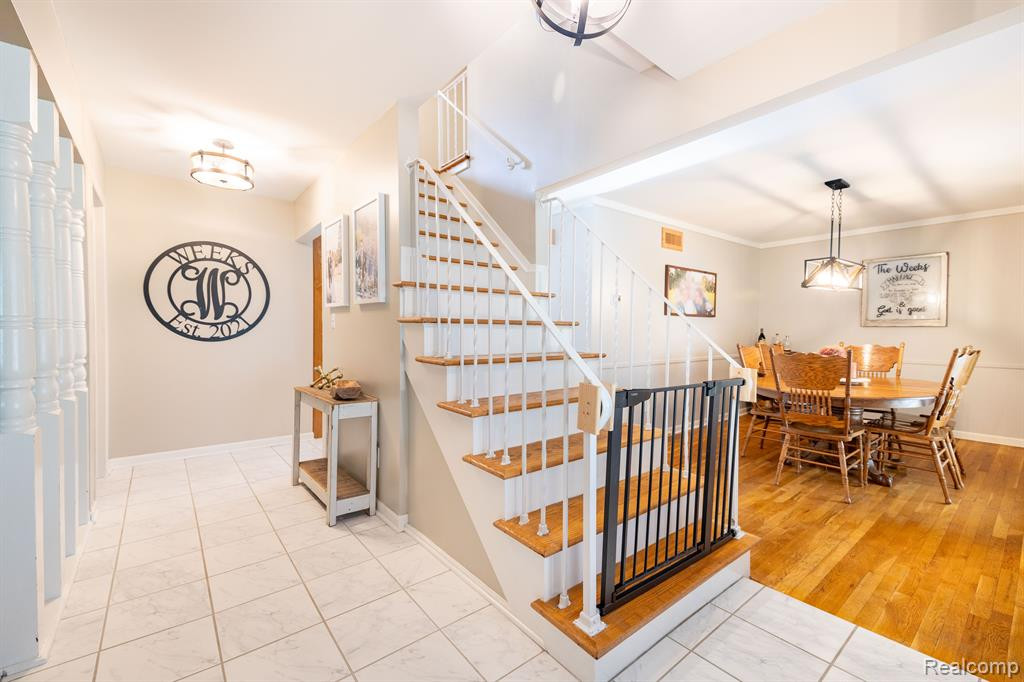 8297 Hampton Road, Grosse Ile, MI 48138 — Photo 15