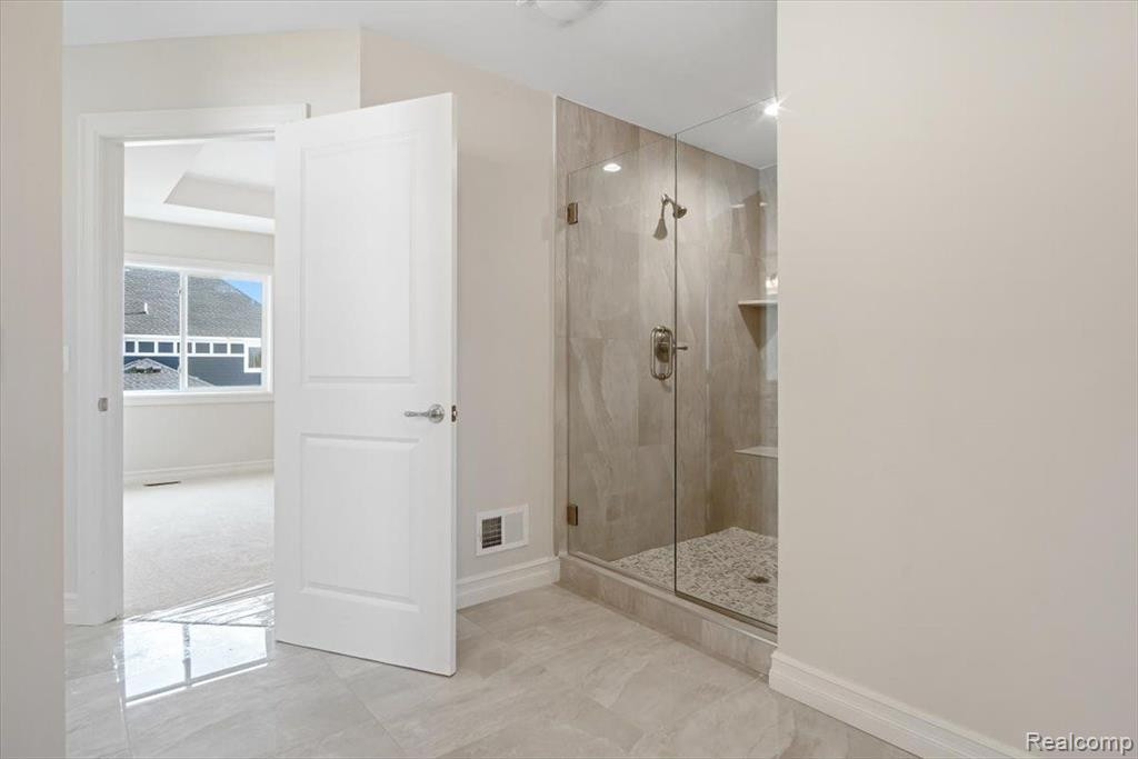 54614 BRENDA Drive, Macomb, MI 48042 — Photo 28