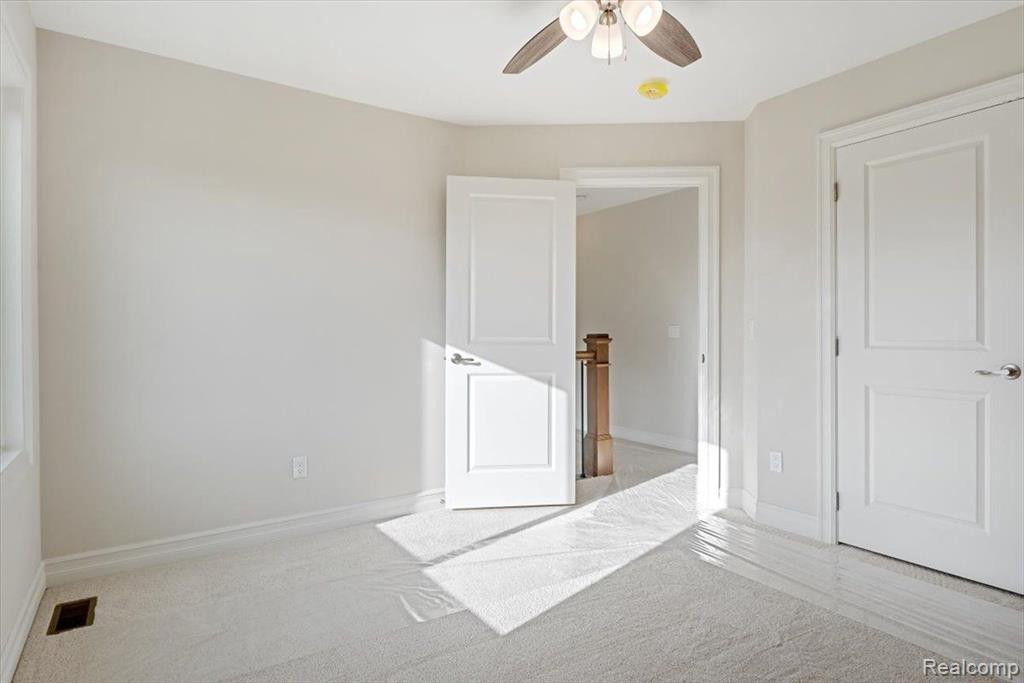 54614 BRENDA Drive, Macomb, MI 48042 — Photo 41