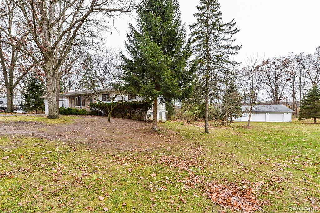 9777 DEXTER PINCKNEY Road, Pinckney, MI 48169 — Photo 3