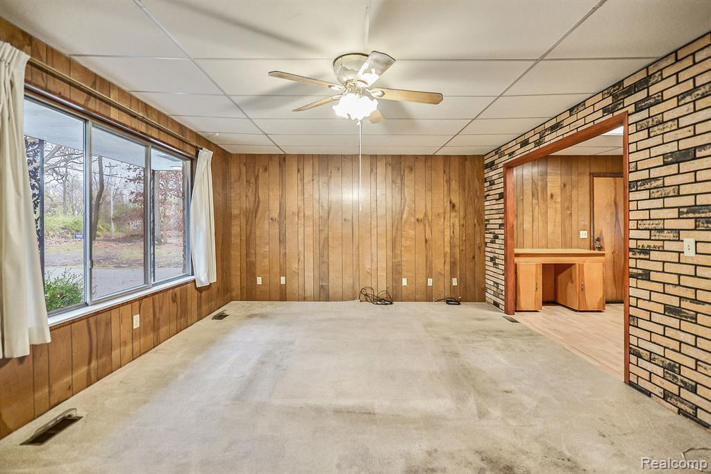9777 DEXTER PINCKNEY Road, Pinckney, MI 48169 — Photo 10