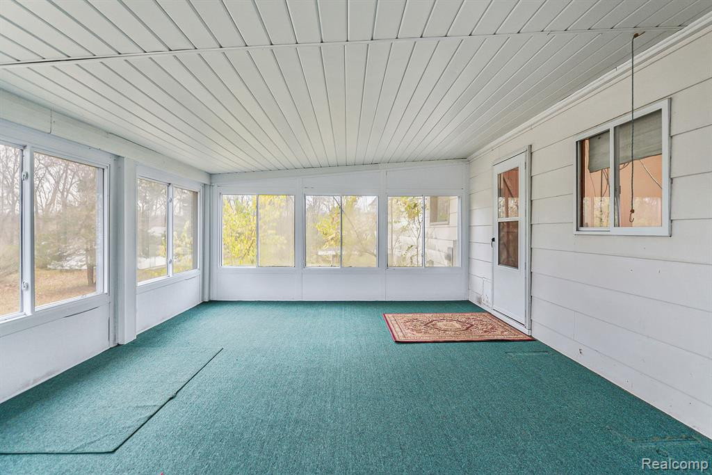 9777 DEXTER PINCKNEY Road, Pinckney, MI 48169 — Photo 17