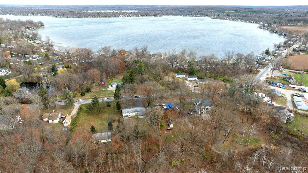 9777 DEXTER PINCKNEY Road, Pinckney, MI 48169 — Photo 43