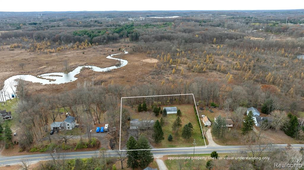 9777 DEXTER PINCKNEY Road, Pinckney, MI 48169 — Photo 46