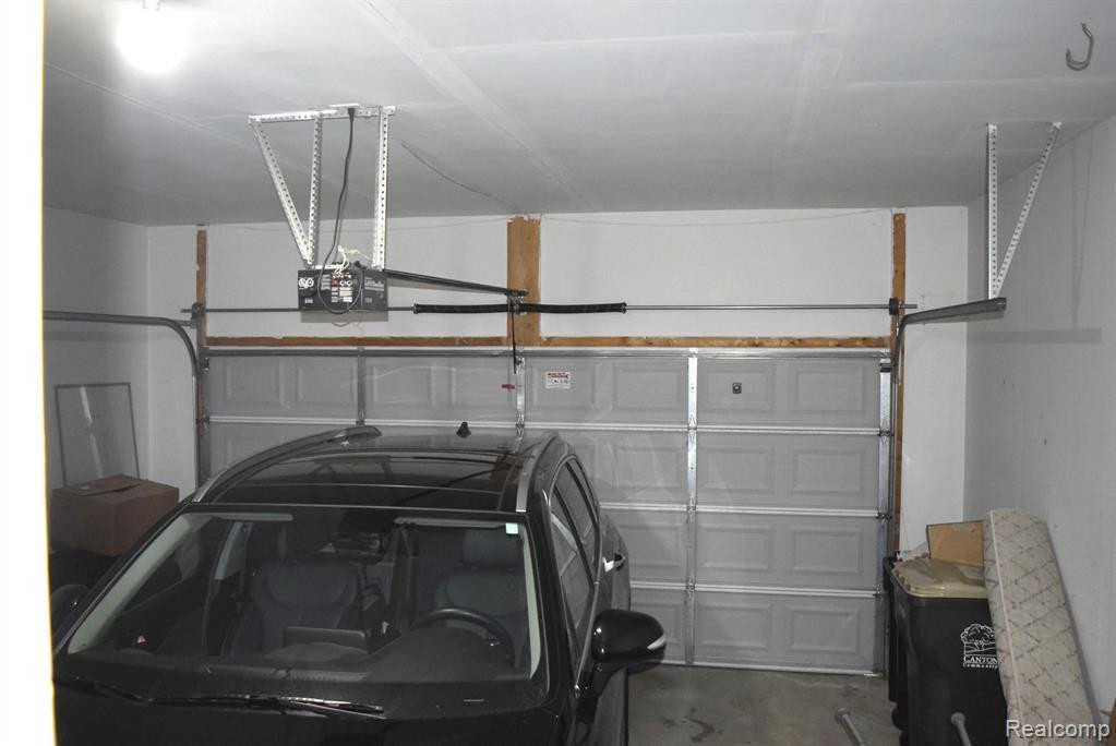1980 PADDOCK Lane, Canton, MI 48188 — Photo 17
