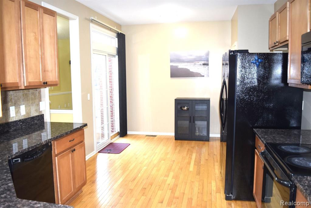 1980 PADDOCK Lane, Canton, MI 48188 — Photo 20