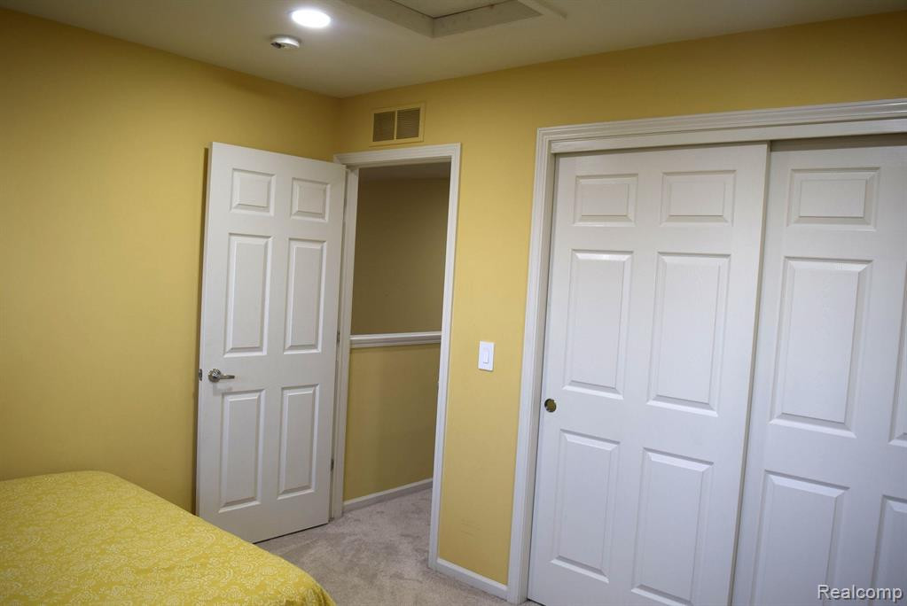 1980 PADDOCK Lane, Canton, MI 48188 — Photo 32