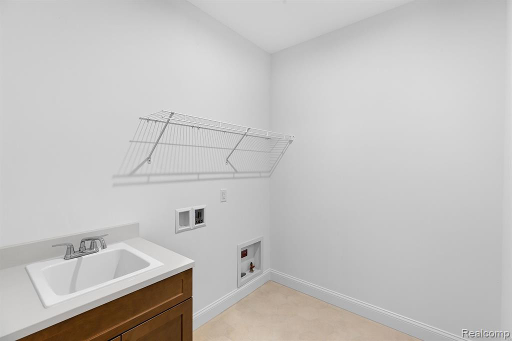 3275 HAYSTER Drive, Ann Arbor, MI 48105 — Photo 4