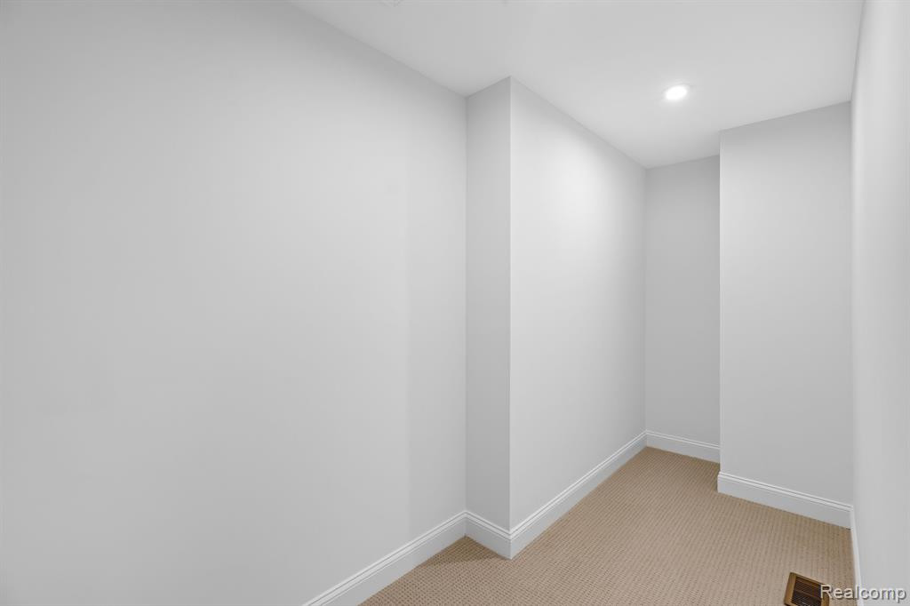 3275 HAYSTER Drive, Ann Arbor, MI 48105 — Photo 15