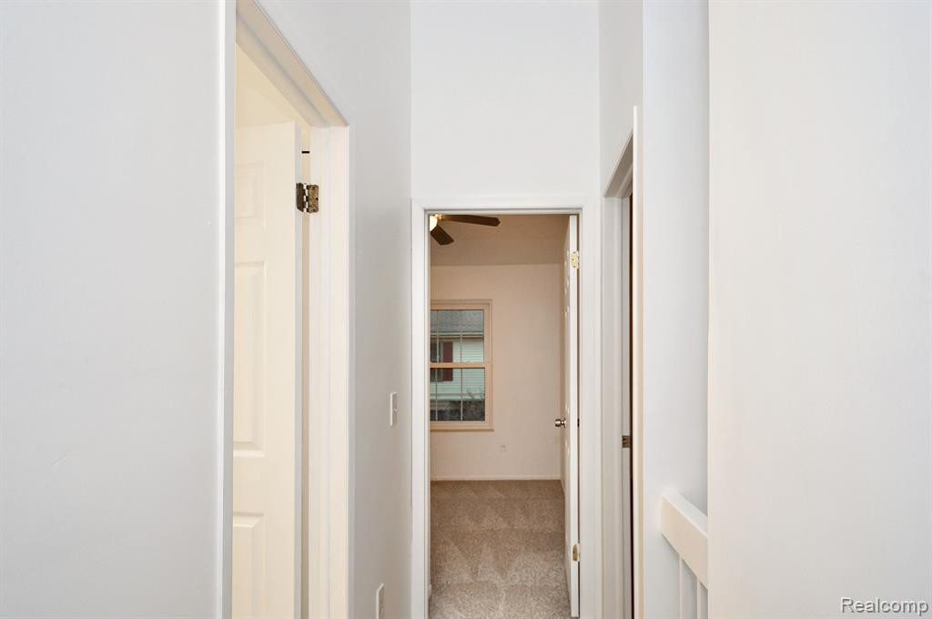31120 COUNTRY Way, Farmington Hills, MI 48331 — Photo 12