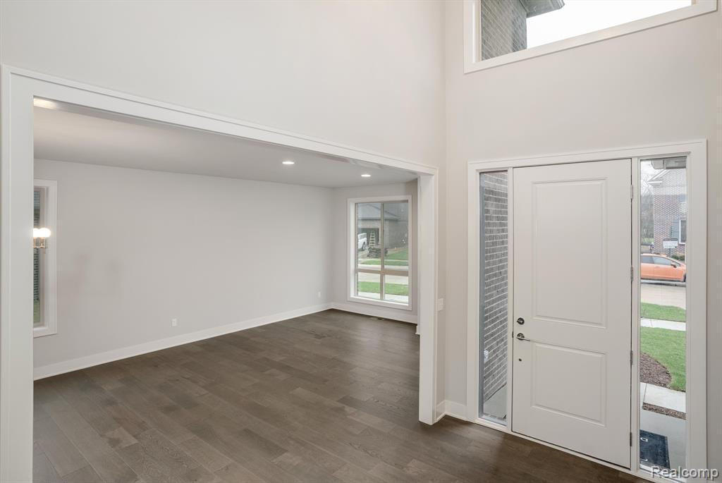 4931 Adler Court, Troy, MI 48085 — Photo 10