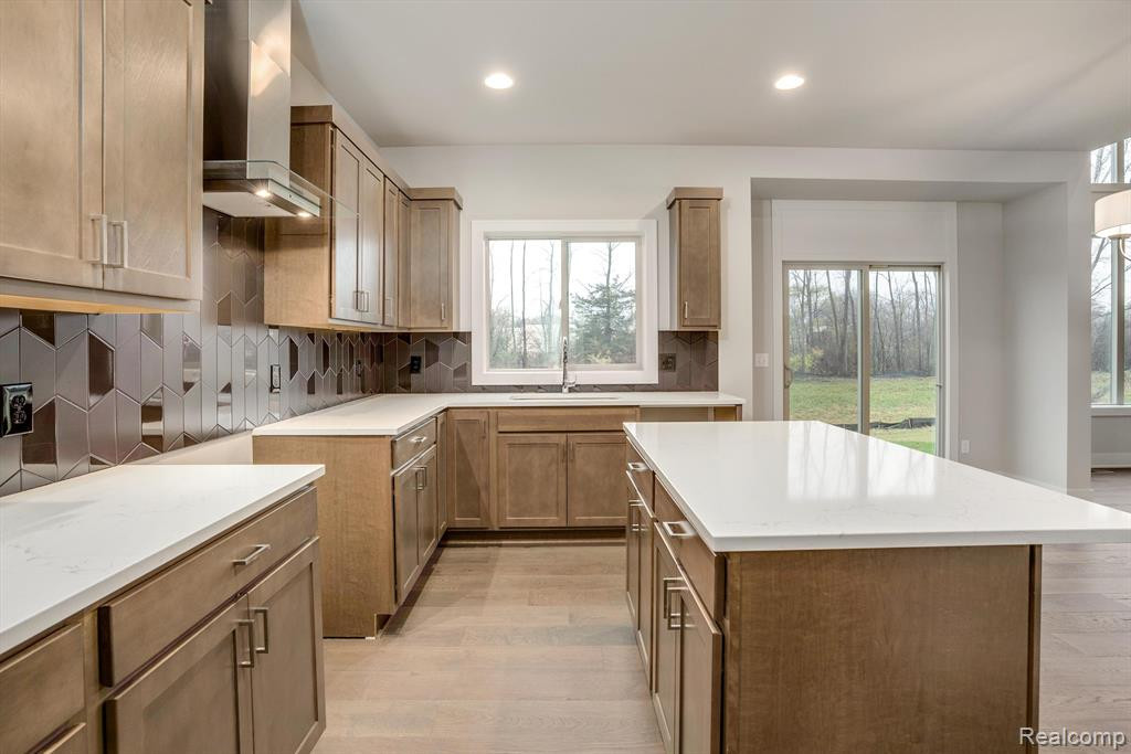 4931 Adler Court, Troy, MI 48085 — Photo 21