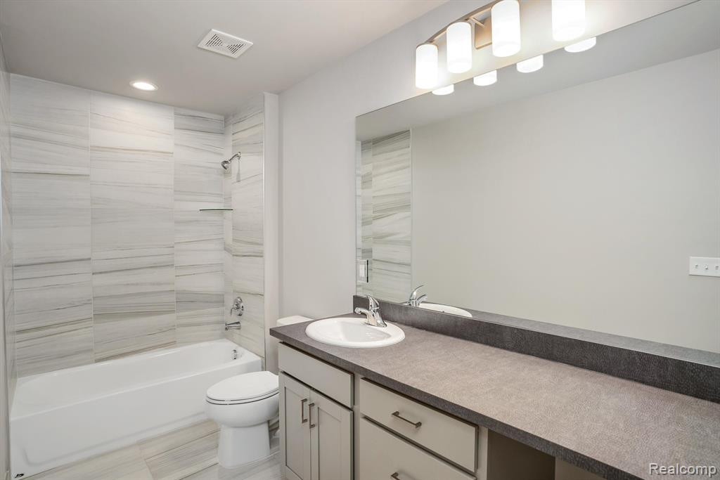 4931 Adler Court, Troy, MI 48085 — Photo 36