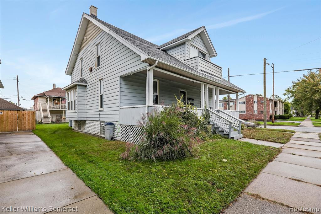 404 WALNUT #1 Street, Wyandotte, MI 48192 — Photo 9