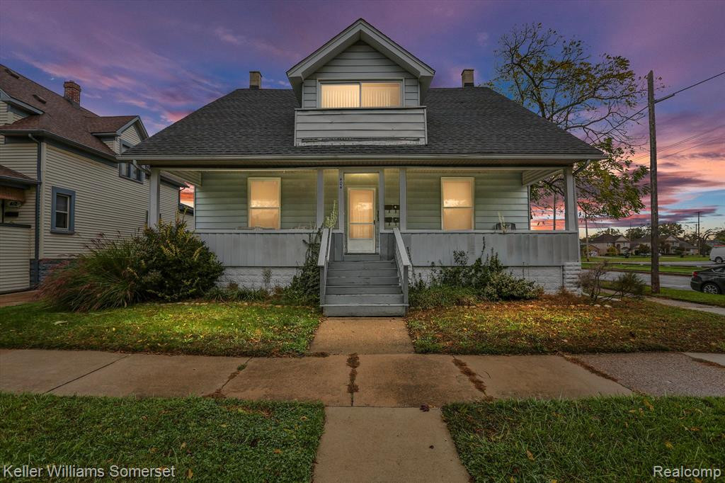 404 WALNUT #1 Street, Wyandotte, MI 48192 — Photo 11