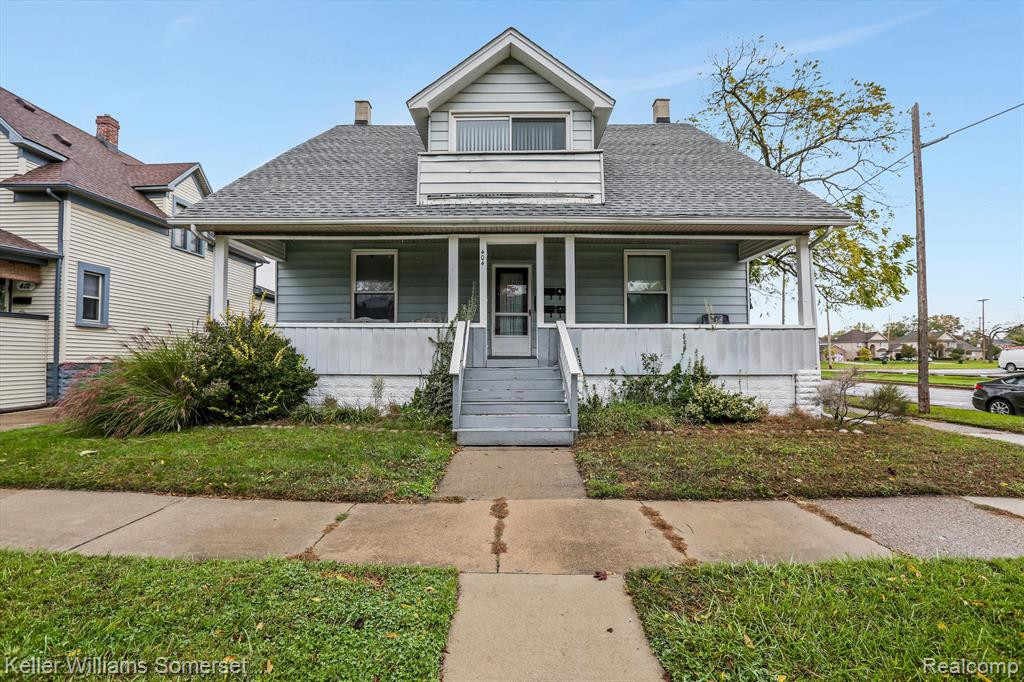 404 WALNUT #1 Street, Wyandotte, MI 48192 — Photo 12