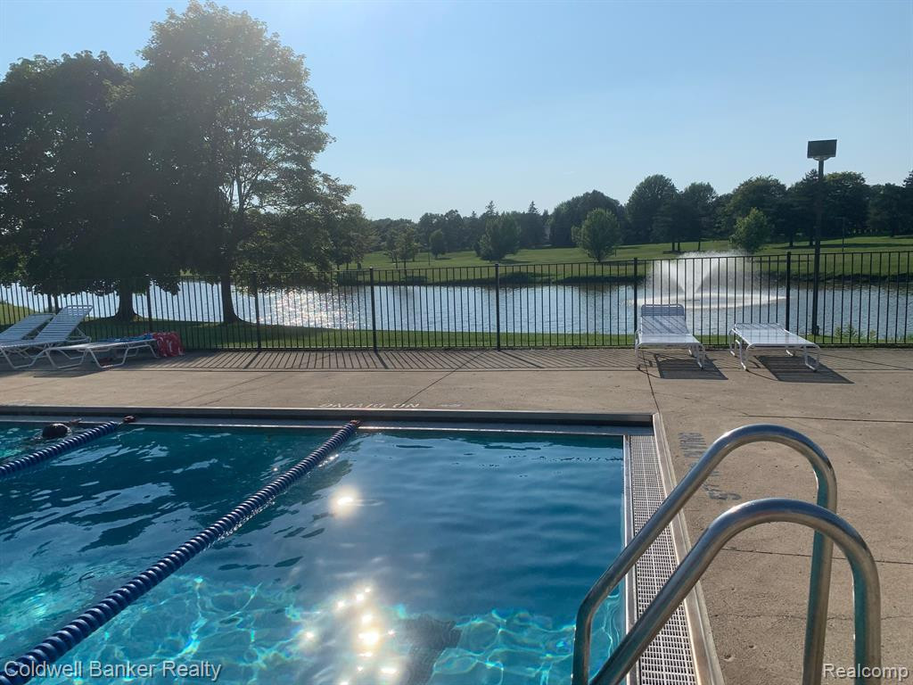 5081 BUCKINGHAM, Troy, MI 48098 — Photo 29