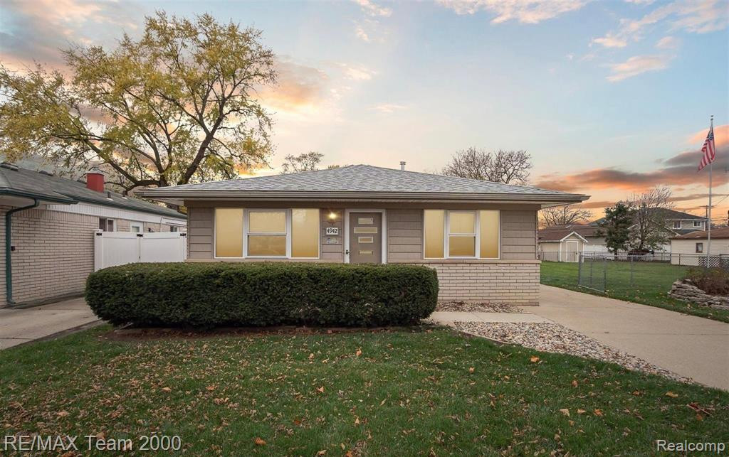 4942 HARDING Street, Dearborn Heights, MI 48125 — front exterior