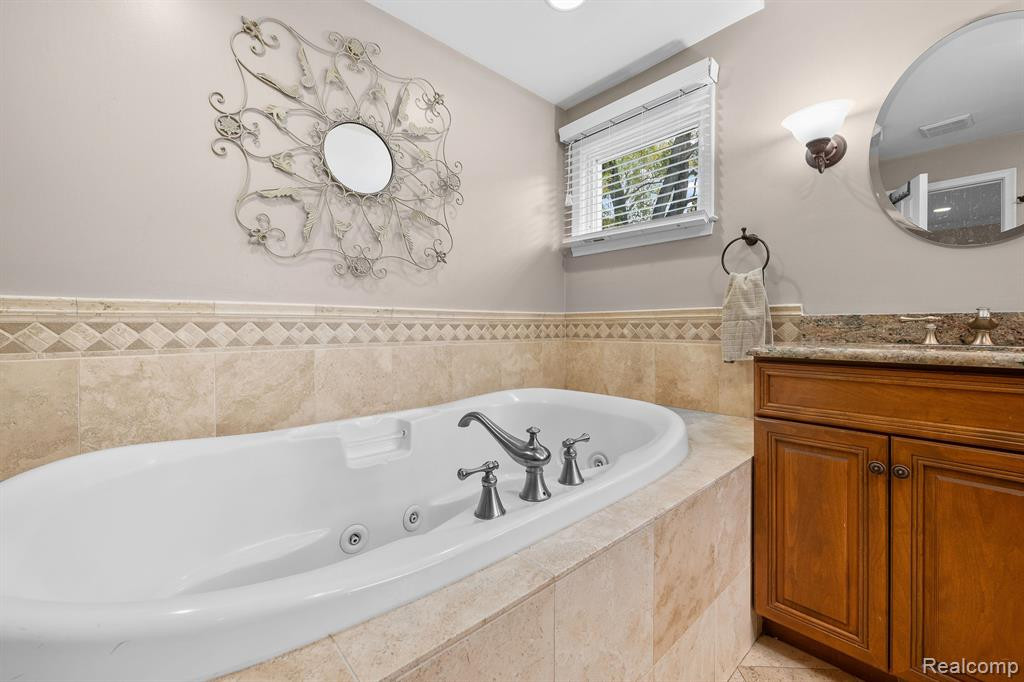 601 S LAFAYETTE Street, Dearborn, MI 48124 — Photo 34