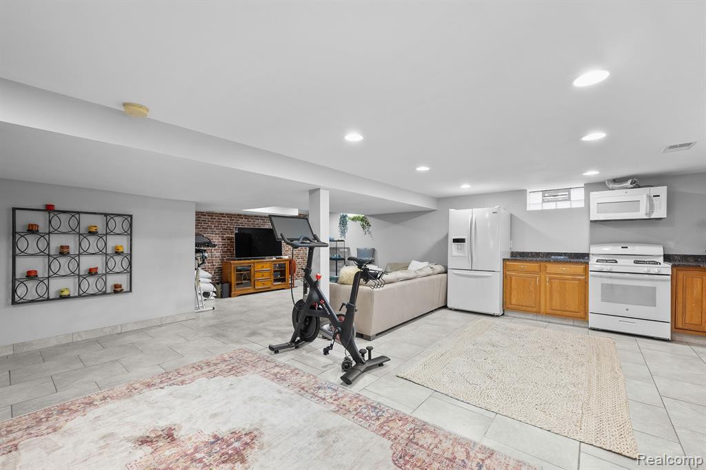 601 S LAFAYETTE Street, Dearborn, MI 48124 — Photo 45