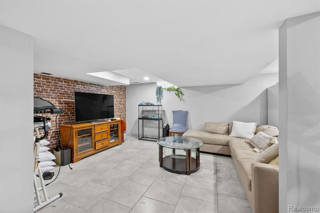 601 S LAFAYETTE Street, Dearborn, MI 48124 — Photo 46