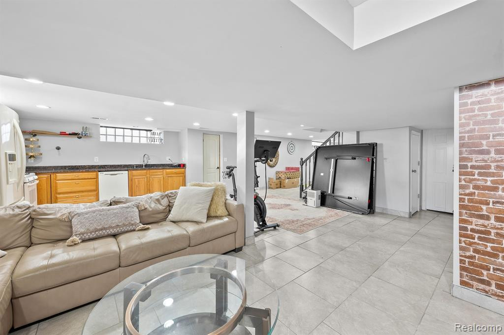 601 S LAFAYETTE Street, Dearborn, MI 48124 — Photo 52