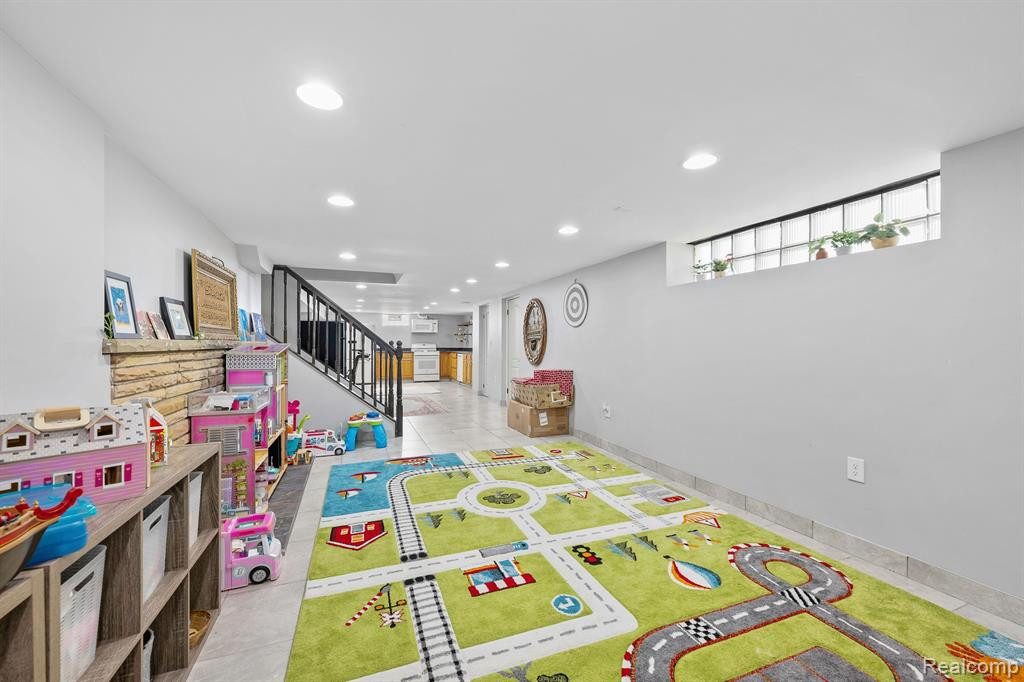 601 S LAFAYETTE Street, Dearborn, MI 48124 — Photo 54