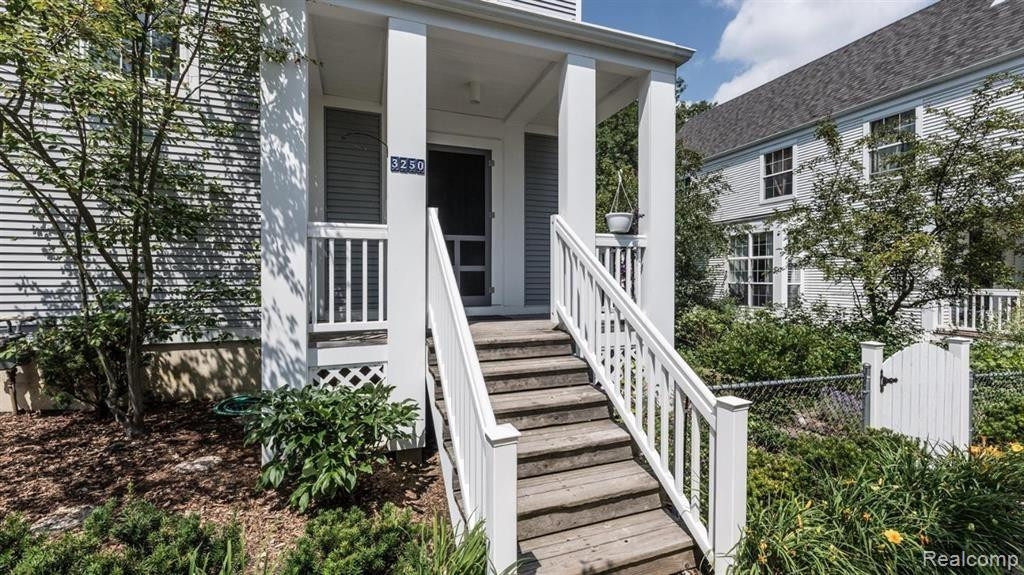 3250 Cardinal Drive, Ann Arbor, MI 48108 — front exterior