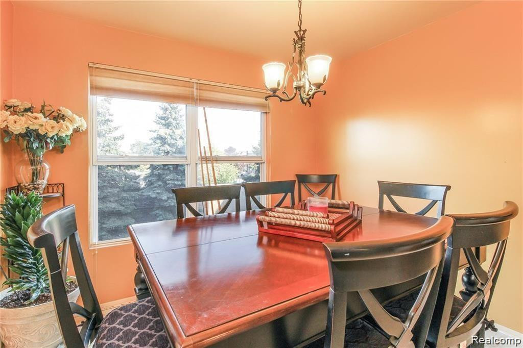 23328 GRAYSON Drive, Southfield, MI 48075 — Photo 9