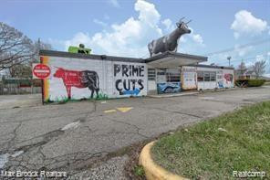 8626 Michigan Avenue, Dearborn, MI, 48210