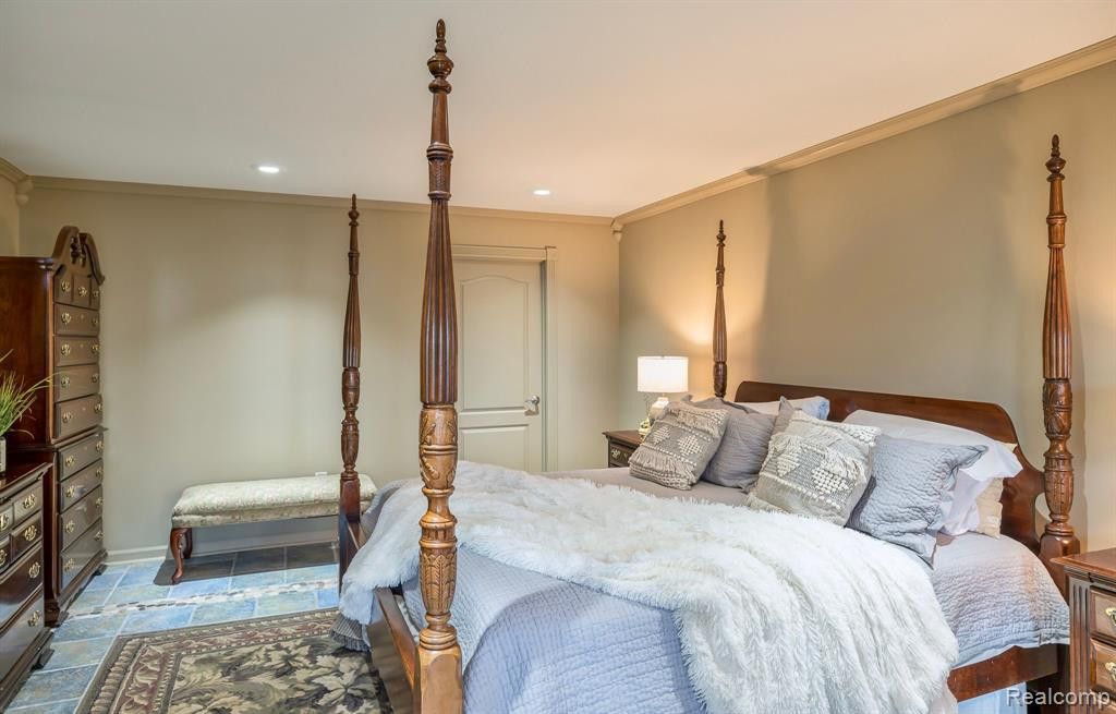 2972 Orchard Place, Orchard Lake Village, MI 48324 — Photo 30