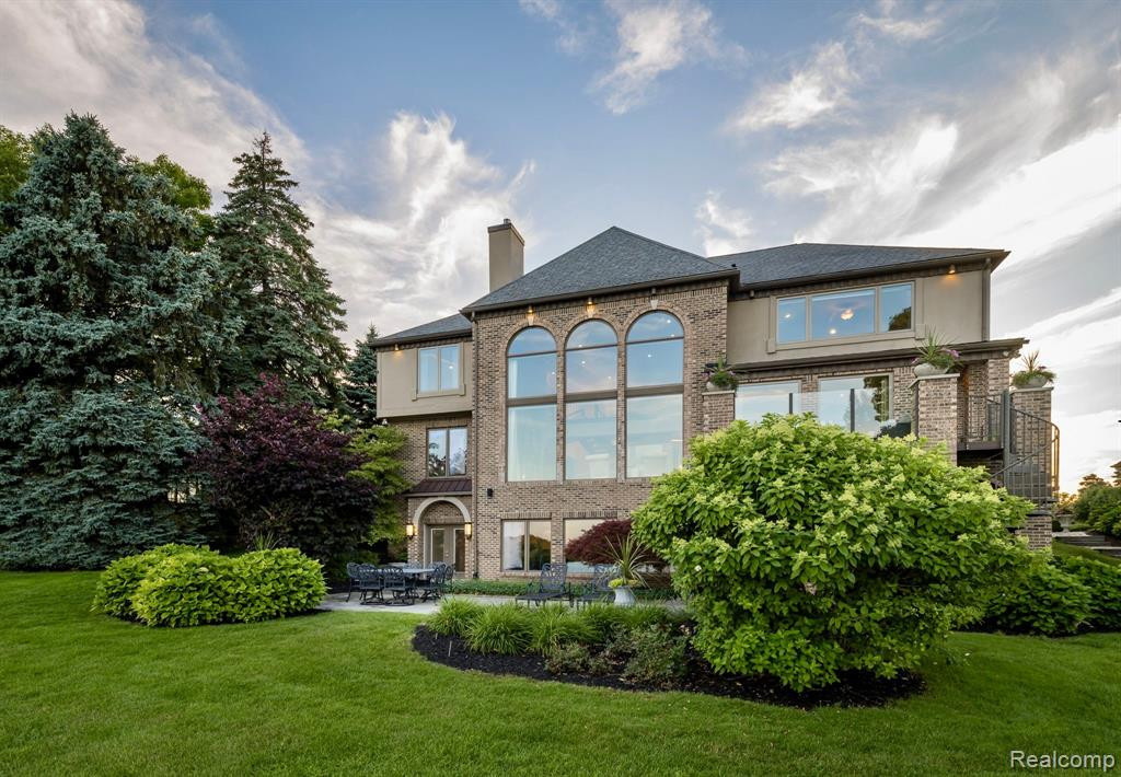 2972 Orchard Place, Orchard Lake Village, MI 48324 — Photo 38