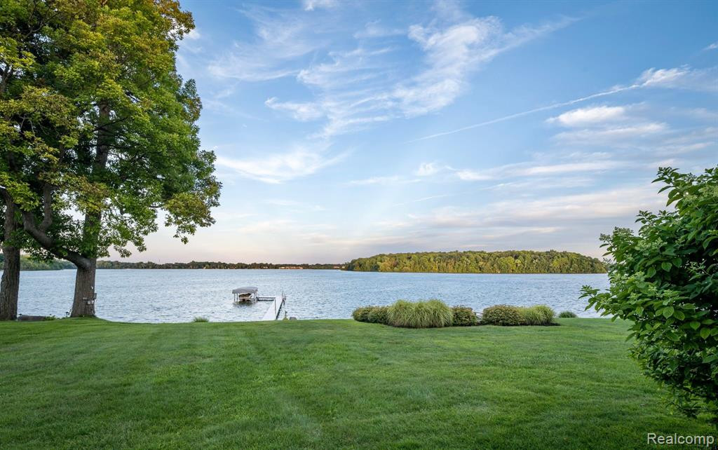 2972 Orchard Place, Orchard Lake Village, MI 48324 — Photo 39