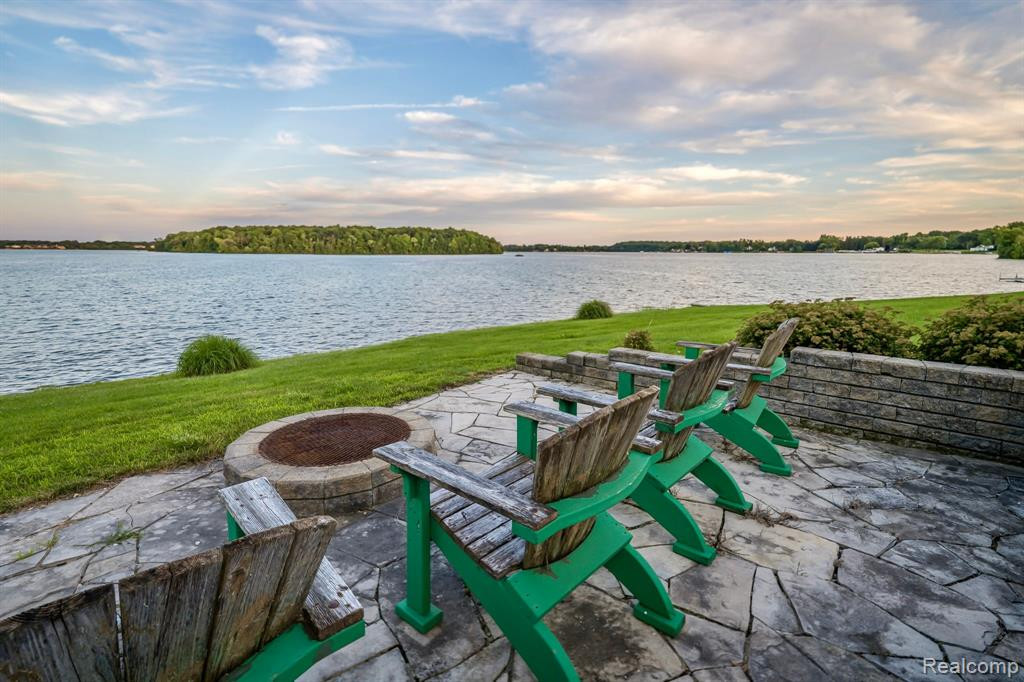 2972 Orchard Place, Orchard Lake Village, MI 48324 — Photo 5